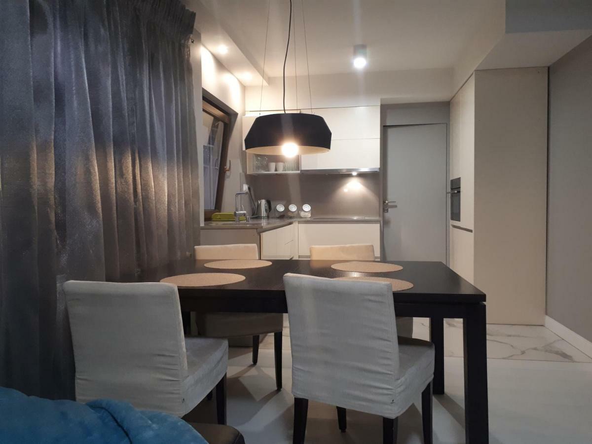 Apartamenty Centrum- Kochanowskiego -Dawniej Two-Bedroom Apartment Zielona Gora  Exterior photo