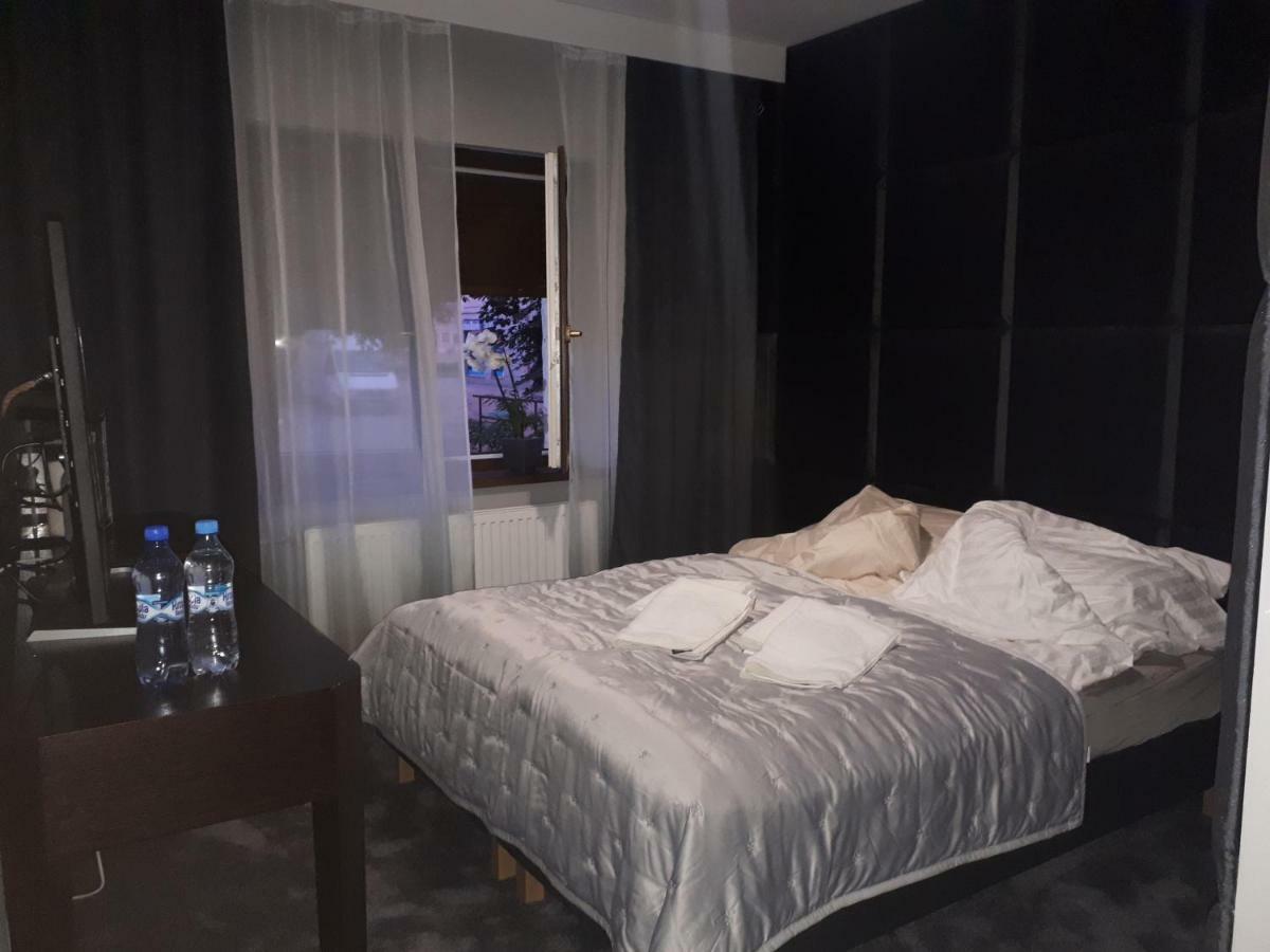 Apartamenty Centrum- Kochanowskiego -Dawniej Two-Bedroom Apartment Zielona Gora  Exterior photo